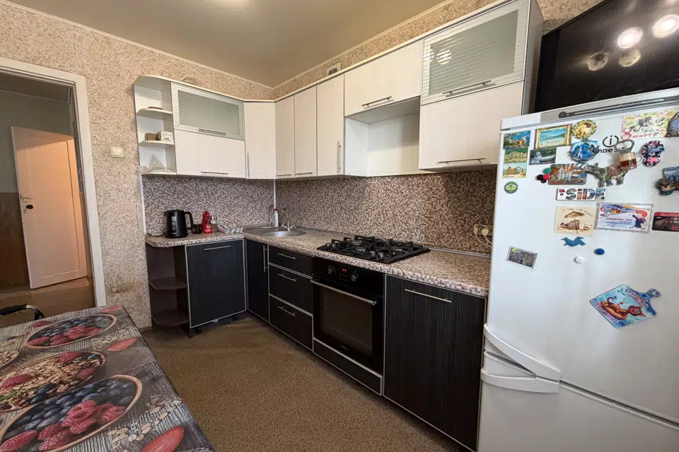 Продаётся 4-комнатная квартира, 72.3 м²