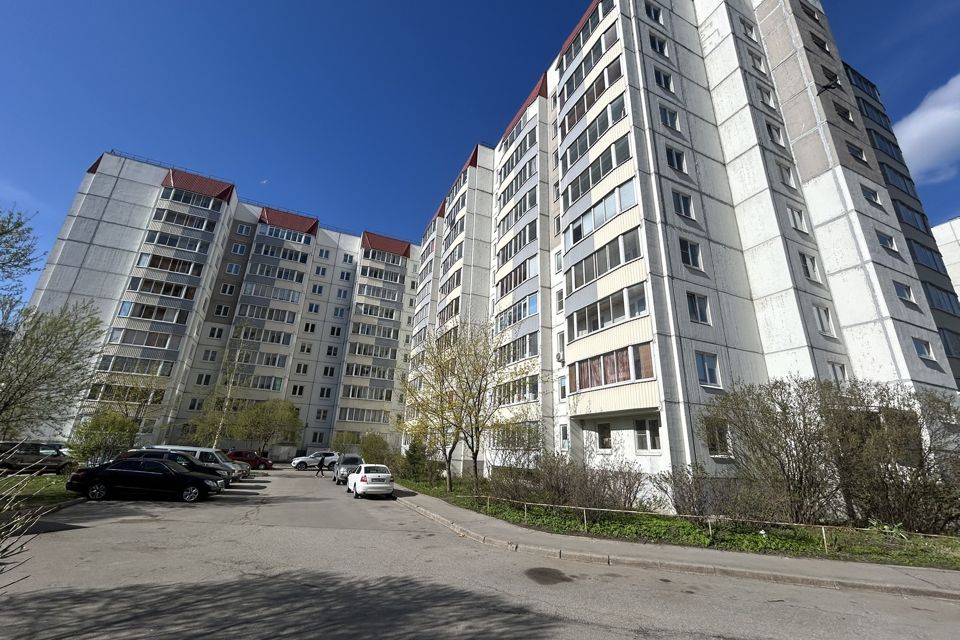 Продаётся 4-комнатная квартира, 105.5 м²