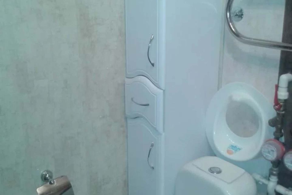 Продаётся 3-комнатная квартира, 58 м²