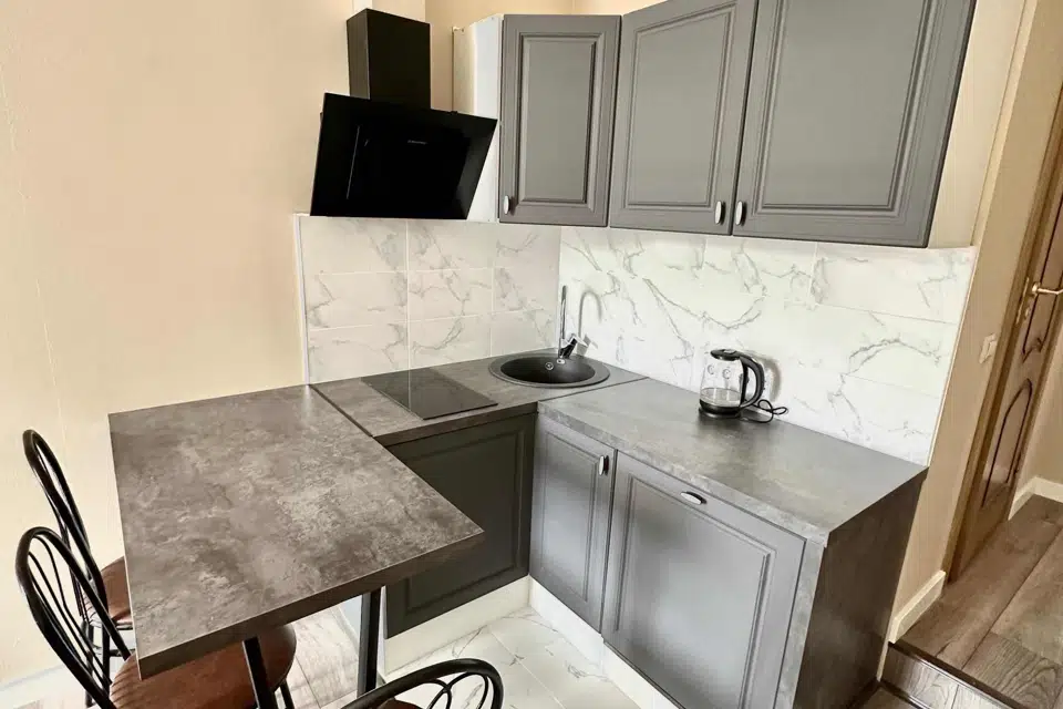 Продаётся 4-комнатная квартира, 249.5 м²