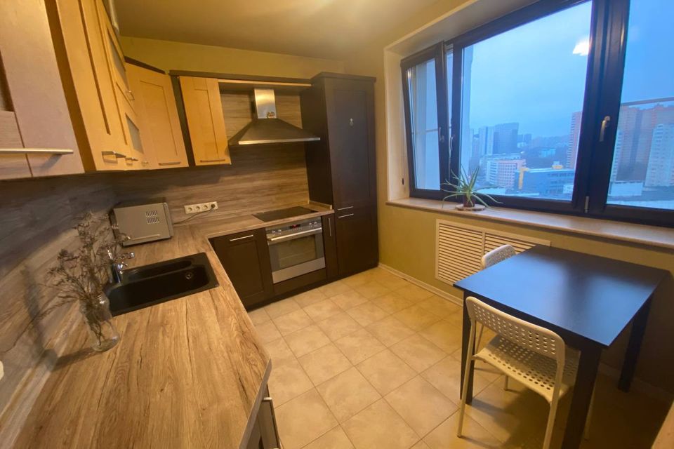 Продаётся 3-комнатная квартира, 63.8 м²