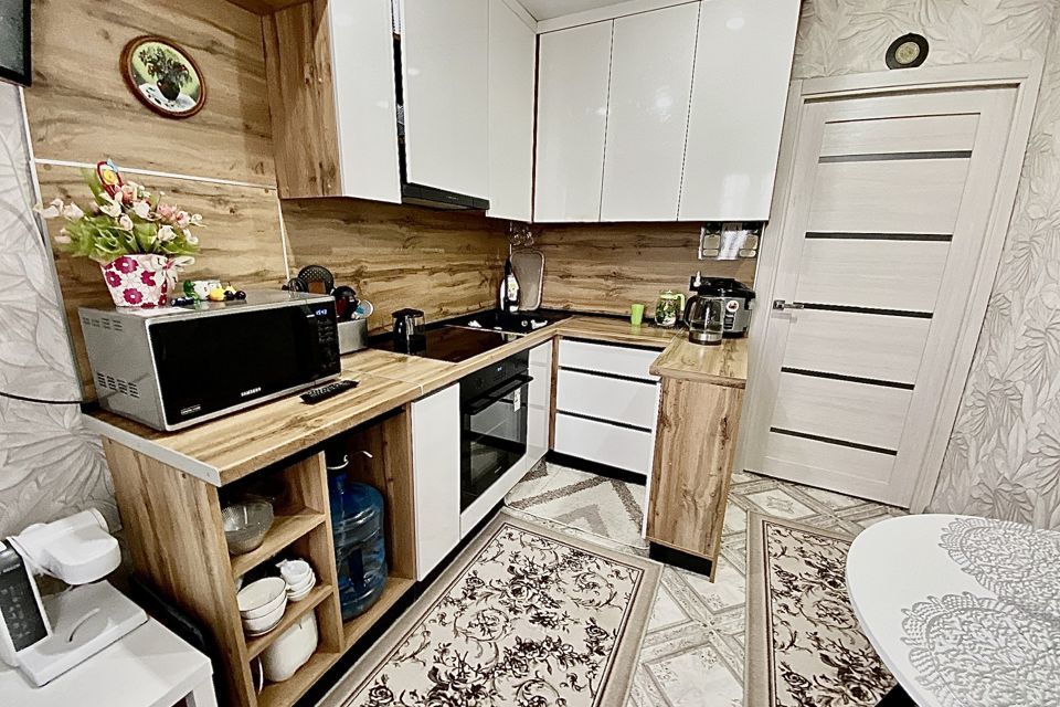 Продаётся 3-комнатная квартира, 65.6 м²