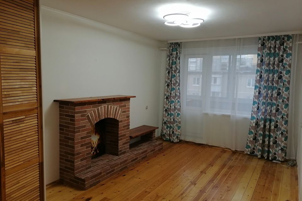 Продаётся 2-комнатная квартира, 47.2 м²