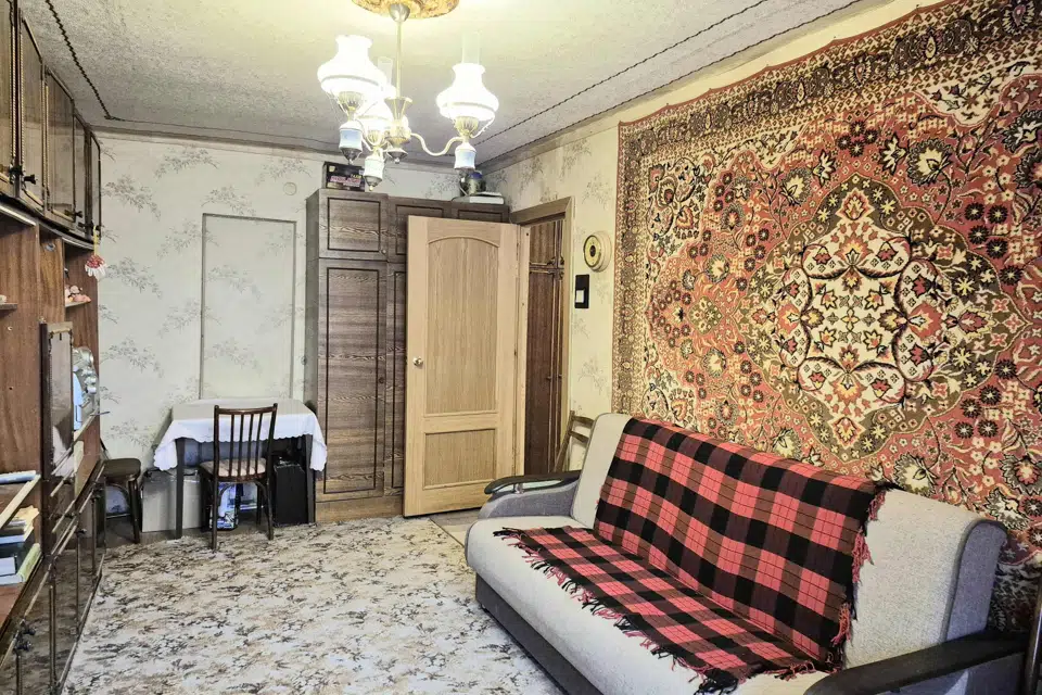 Продаётся 2-комнатная квартира, 42.4 м²