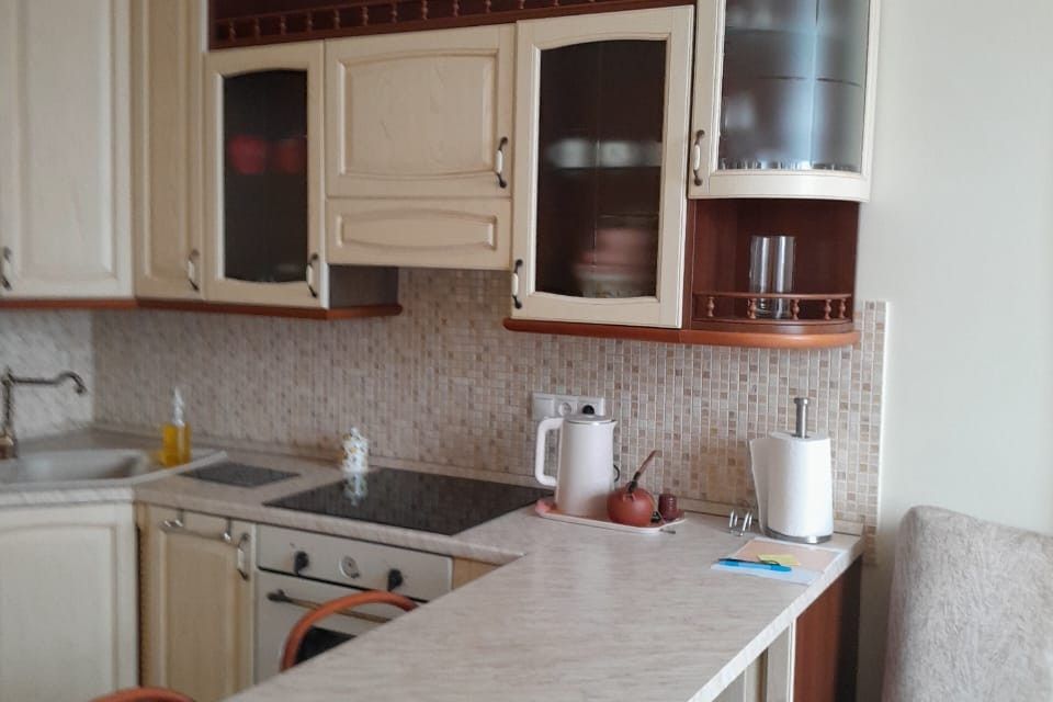 Сдаётся 1-комнатная квартира, 49 м²