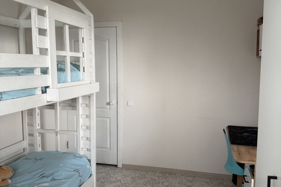 Продаётся 2-комнатная квартира, 68.2 м²