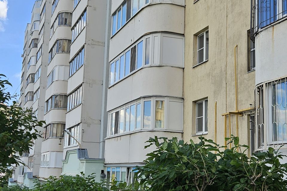 Продаётся 2-комнатная квартира, 60.8 м²
