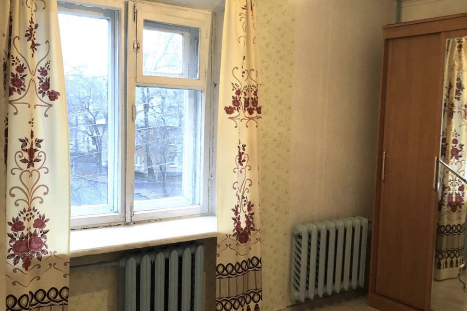 Продаётся 3-комнатная квартира, 52.8 м²