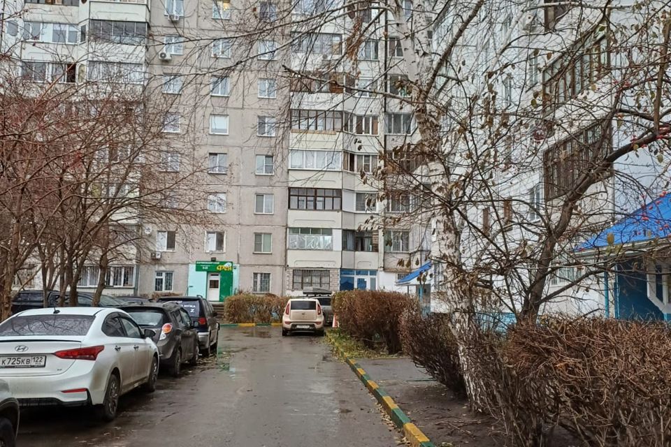 Продаётся 4-комнатная квартира, 87 м²