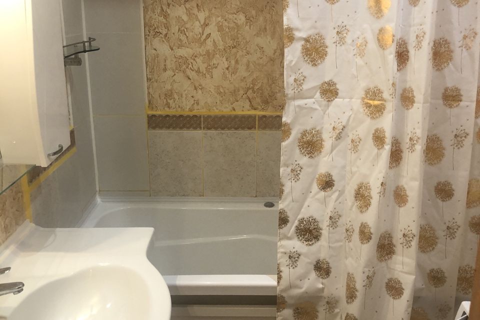 Сдаётся 4-комнатная квартира, 84.2 м²