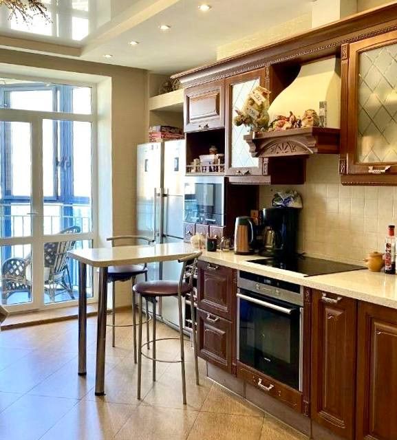 Продаётся 2-комнатная квартира, 70.3 м²