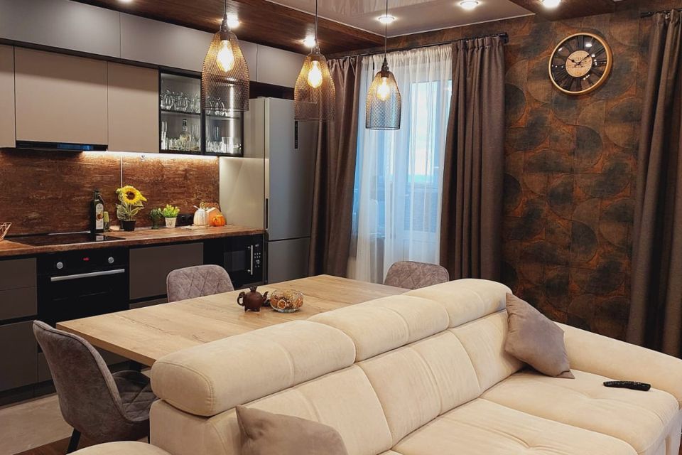 Продаётся 3-комнатная квартира, 87 м²