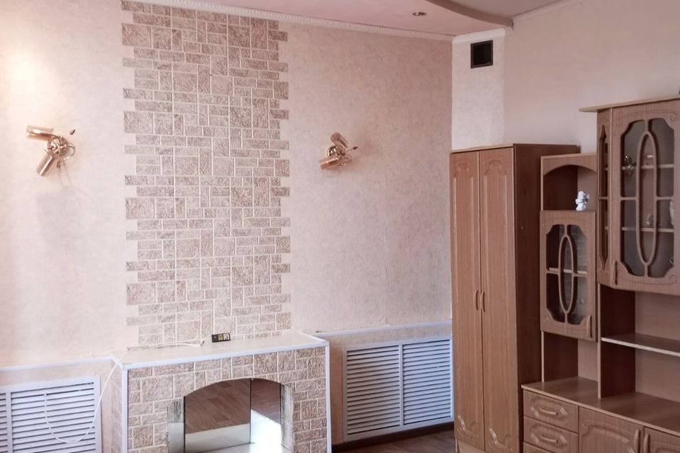 Продаётся 2-комнатная квартира, 63.7 м²