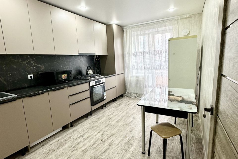 Сдаётся 1-комнатная квартира, 38 м²