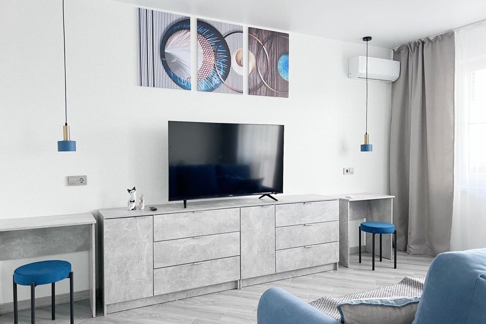 Сдаётся 2-комнатная квартира, 65 м²