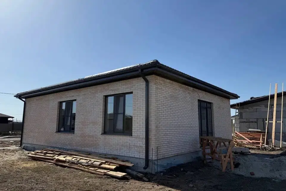 Продаётся 1-этажный дом, 95 м²