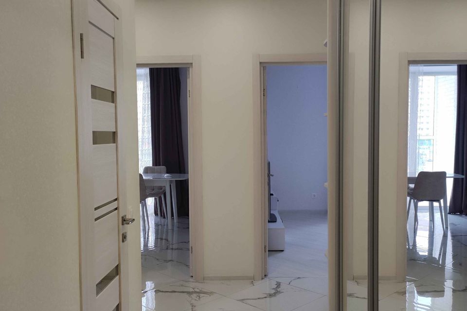 Сдаётся 2-комнатная квартира, 68.2 м²