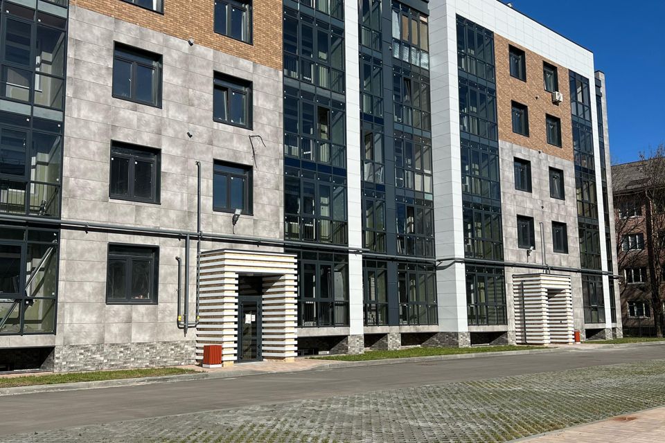 Продаётся 2-комнатная квартира, 79.3 м²