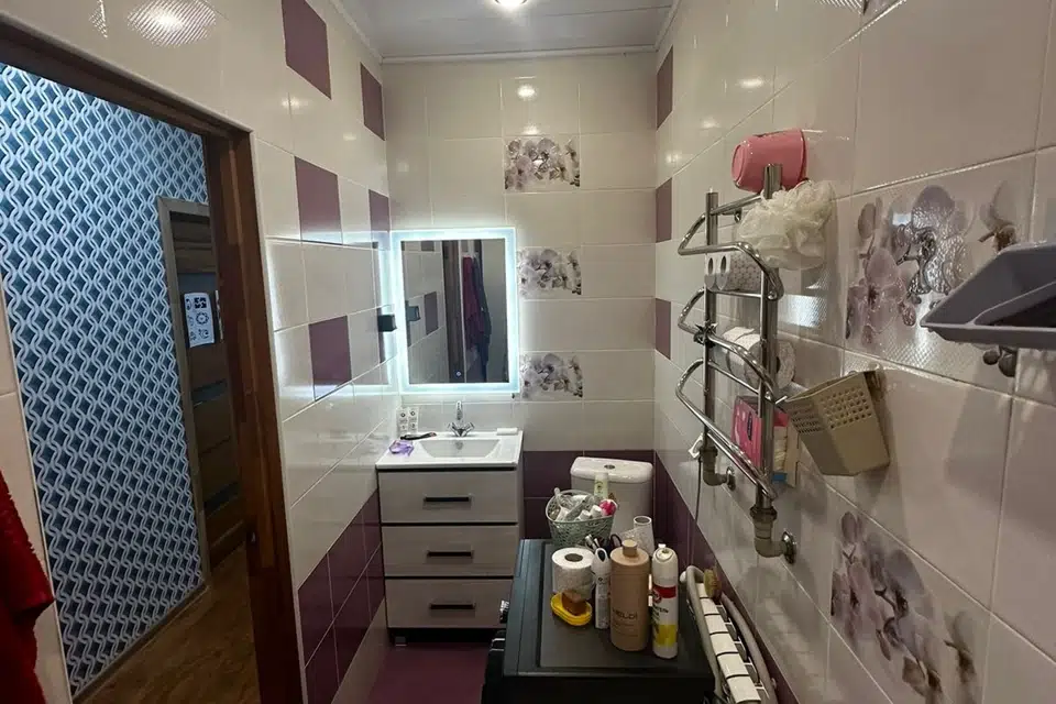 Продаётся 3-комнатная квартира, 57.5 м²