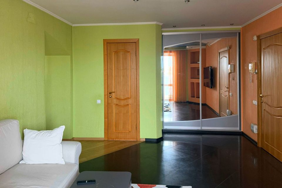 Продаётся 3-комнатная квартира, 101.2 м²