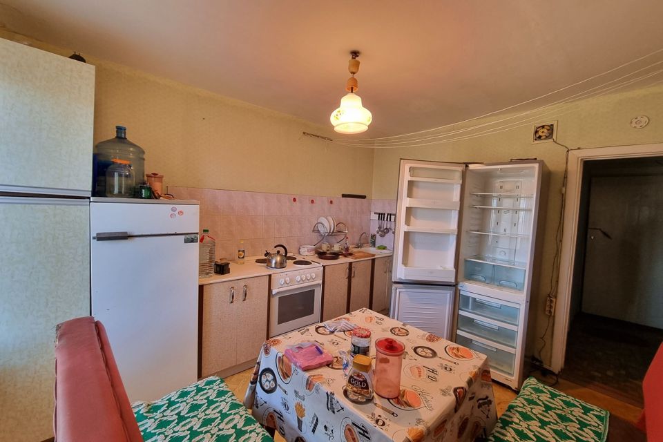 Продаётся 3-комнатная квартира, 55.5 м²