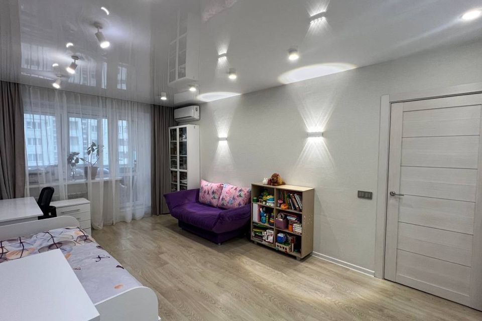 Продаётся 2-комнатная квартира, 55.7 м²