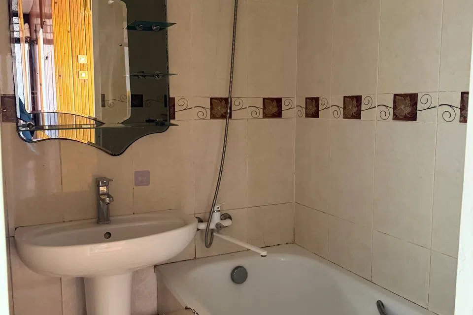 Продаётся 3-комнатная квартира, 61.5 м²
