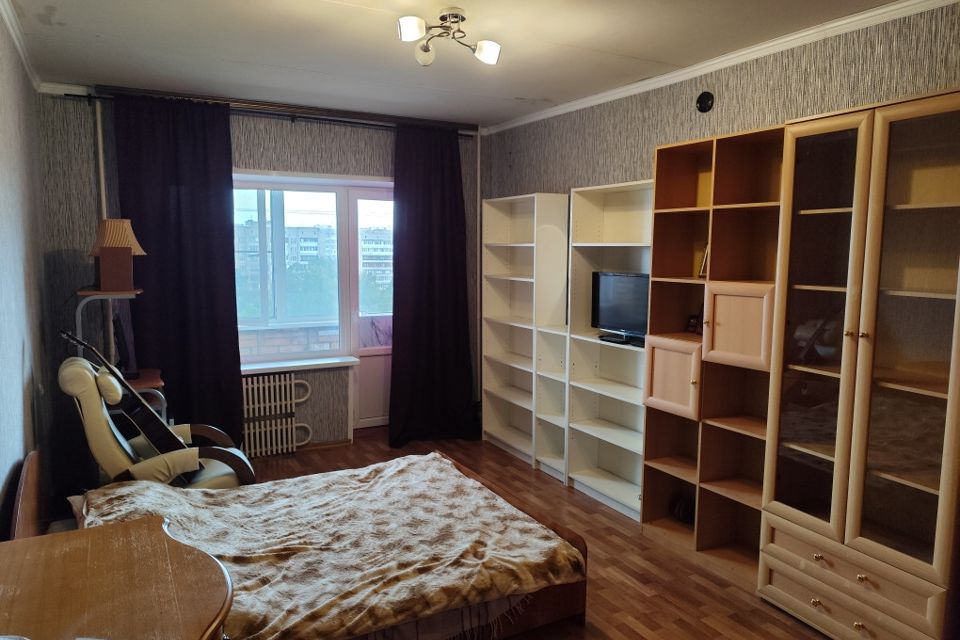 Продаётся 1-комнатная квартира, 37.8 м²