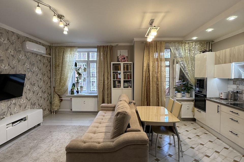 Продаётся 2-комнатная квартира, 45.6 м²