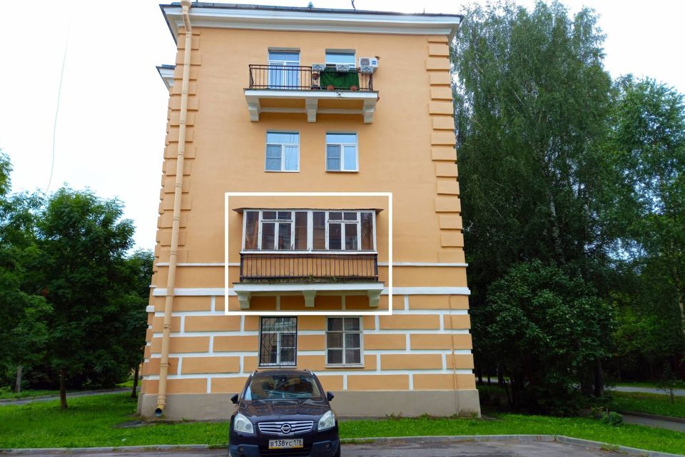 Продаётся 4-комнатная квартира, 98 м²