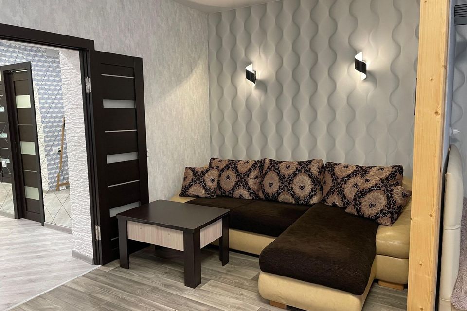 Продаётся 1-комнатная квартира, 63.9 м²