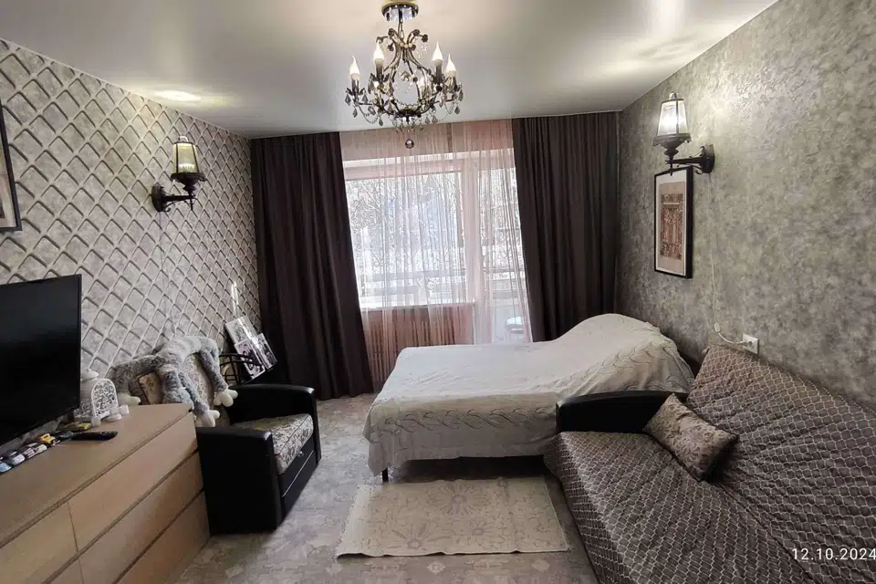 Продаётся 1-комнатная квартира, 37.4 м²