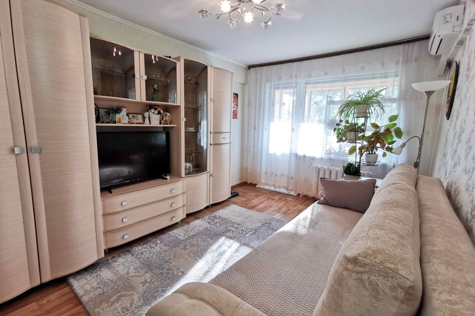 Продаётся 3-комнатная квартира, 55.4 м²