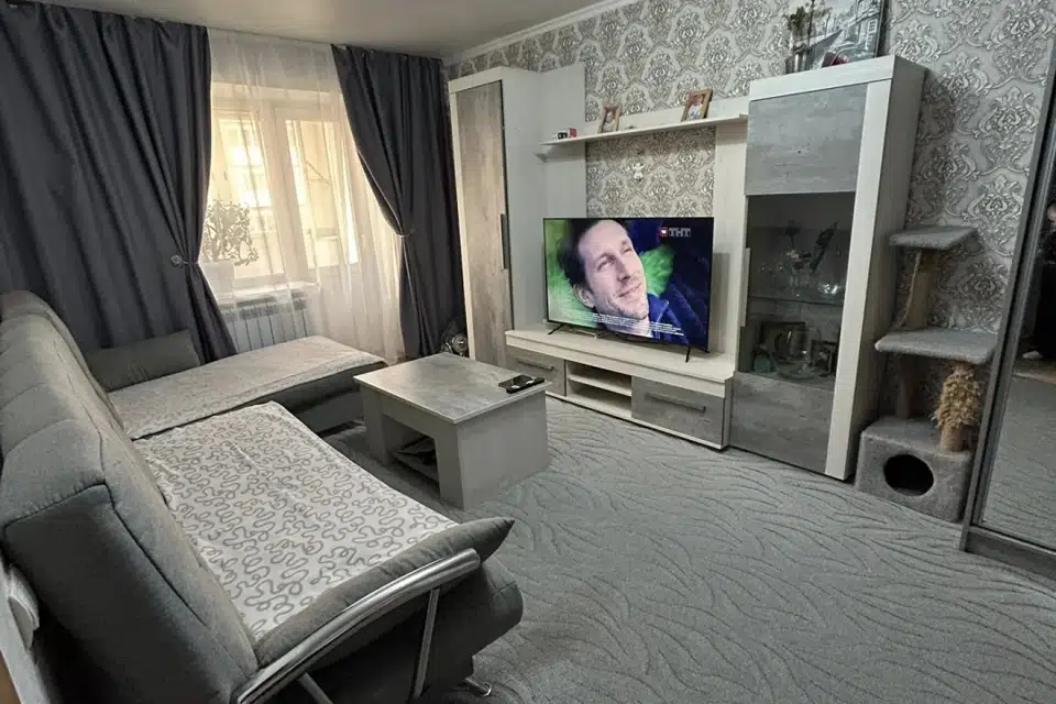 Продаётся 2-комнатная квартира, 42.7 м²