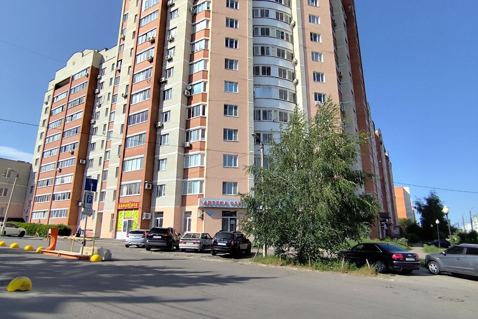 Продаётся 2-комнатная квартира, 56.8 м²