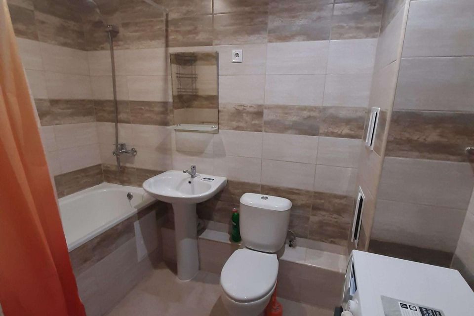 Сдаётся 1-комнатная квартира, 40 м²