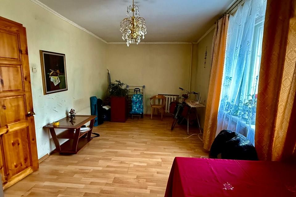 Продаётся 1-комнатная квартира, 38 м²