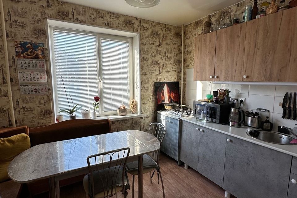 Продаётся 2-комнатная квартира, 56 м²