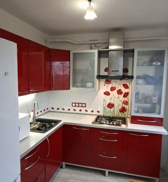 Продаётся 3-комнатная квартира, 56.1 м²