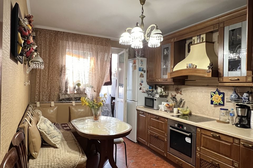 Продаётся 2-комнатная квартира, 60.2 м²