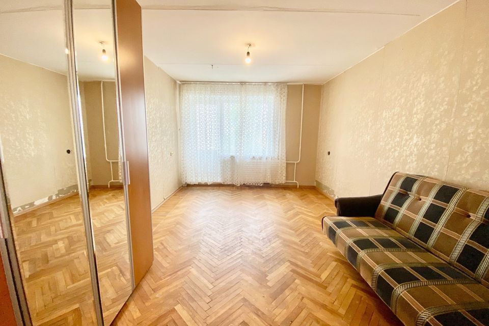 Сдаётся 4-комнатная квартира, 100 м²