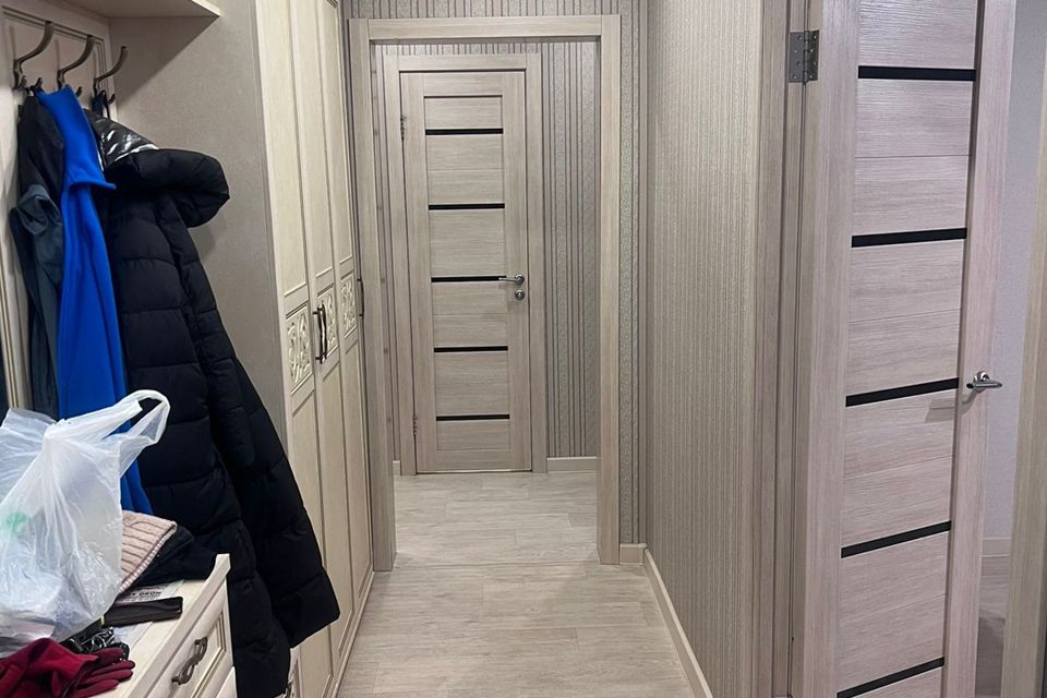 Продаётся 4-комнатная квартира, 76.8 м²