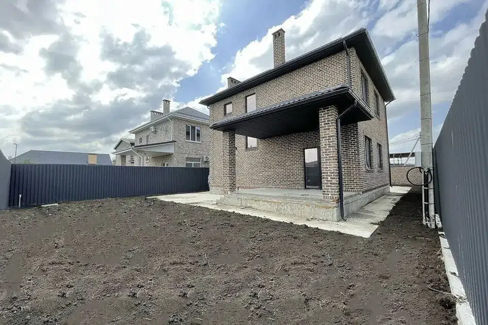 Продаётся 2-этажный дом, 137 м²