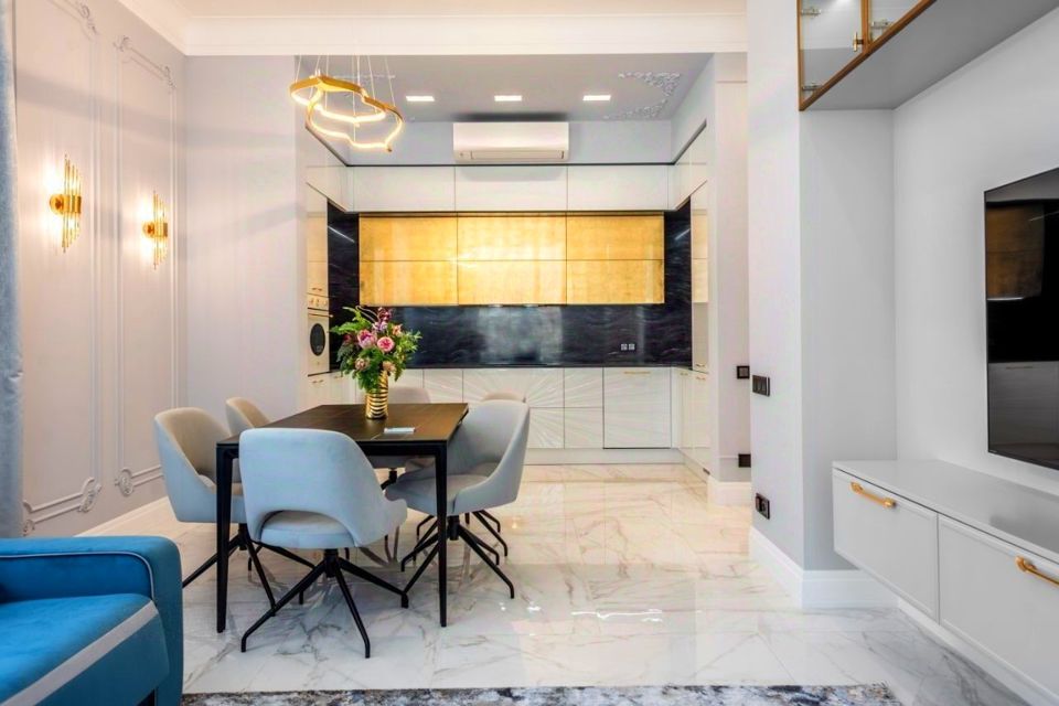 Продаётся 2-комнатная квартира, 125 м²