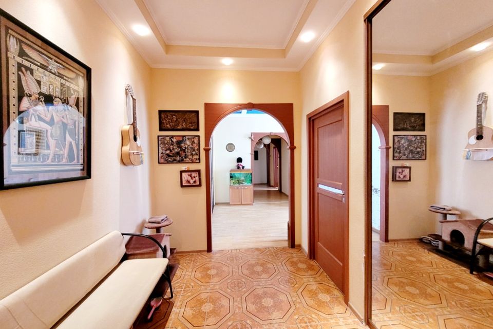 Продаётся 3-комнатная квартира, 92.3 м²