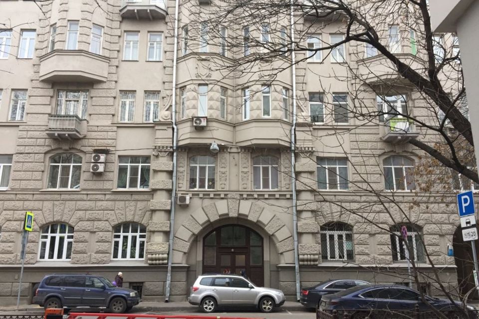 Продаётся 2-комнатная квартира, 65 м²