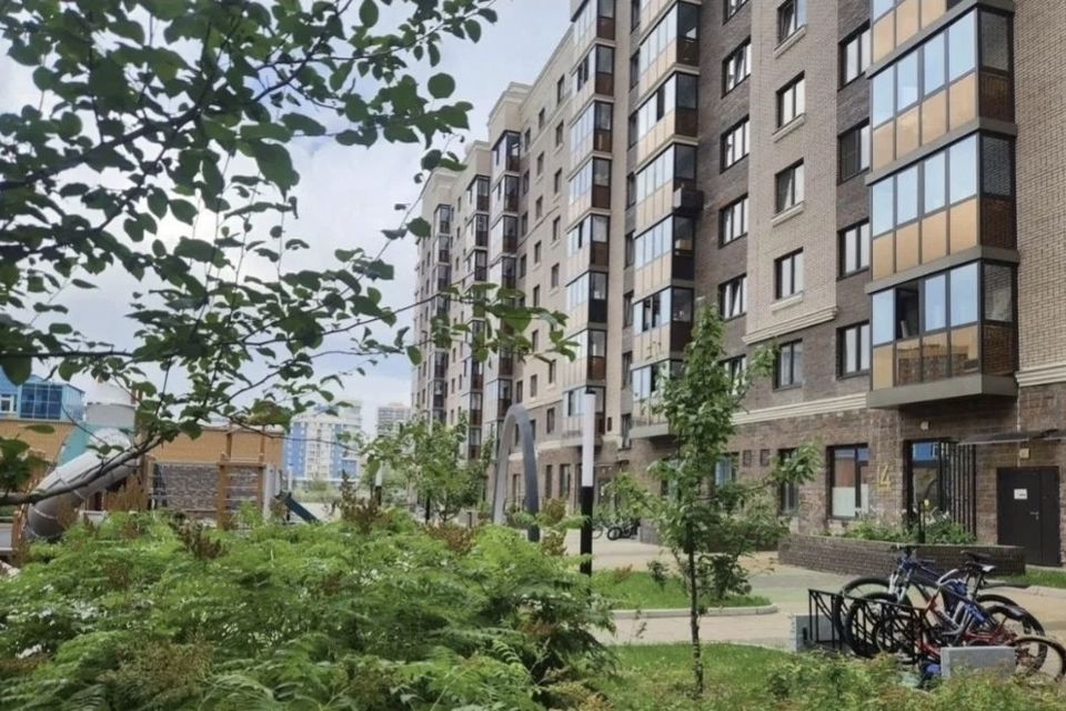 Продаётся 2-комнатная квартира, 66.7 м²