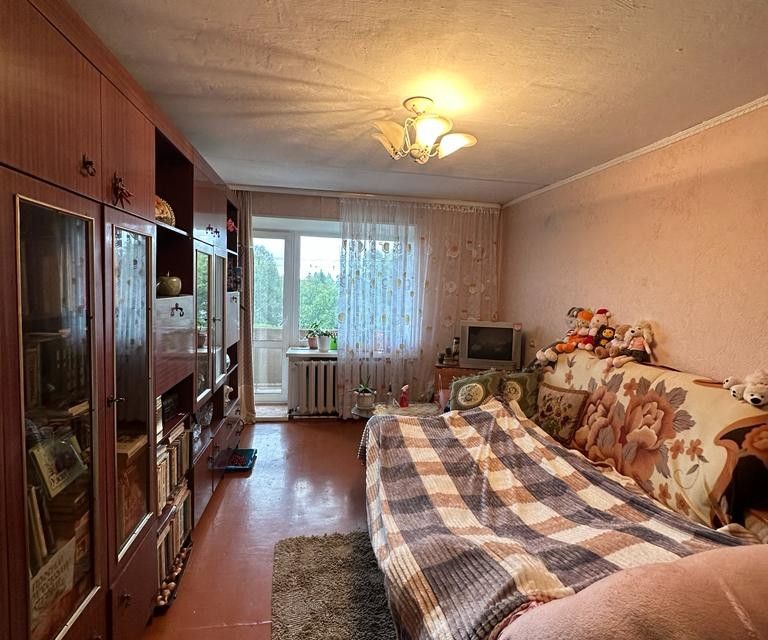 Продаётся 3-комнатная квартира, 60.5 м²