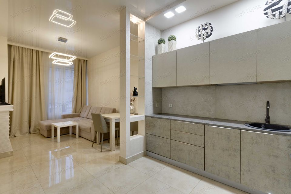Продаётся 1-комнатная квартира, 43 м²
