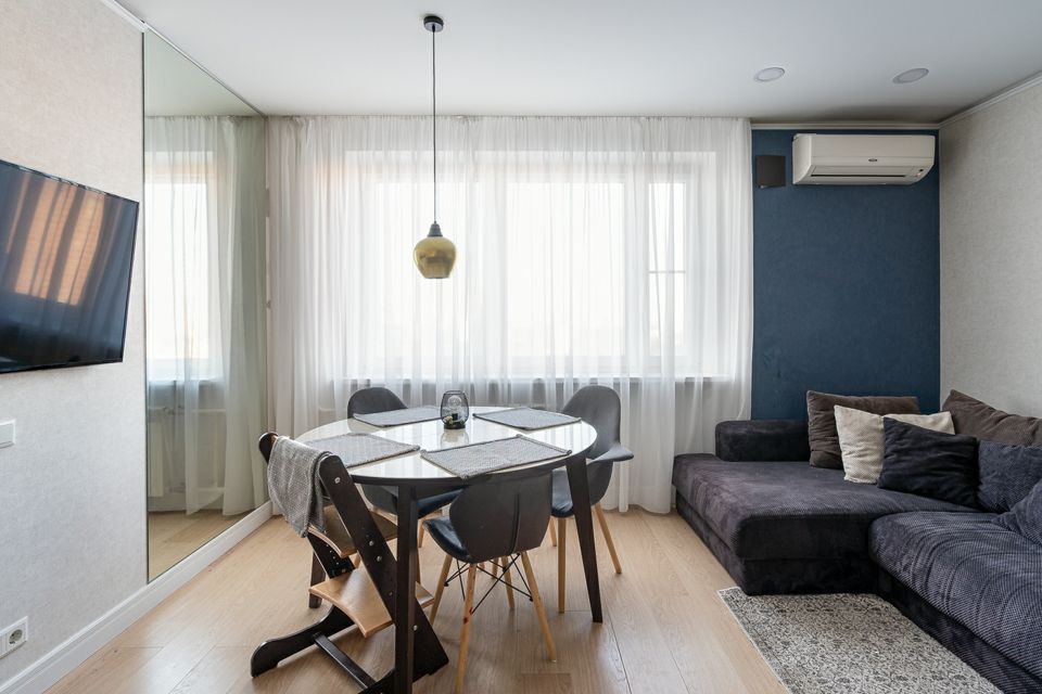 Продаётся 2-комнатная квартира, 57 м²